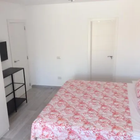 Daire Brisas Seaview -