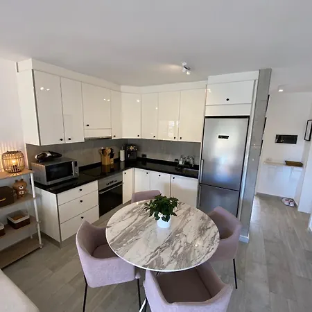 Brisas Seaview - *